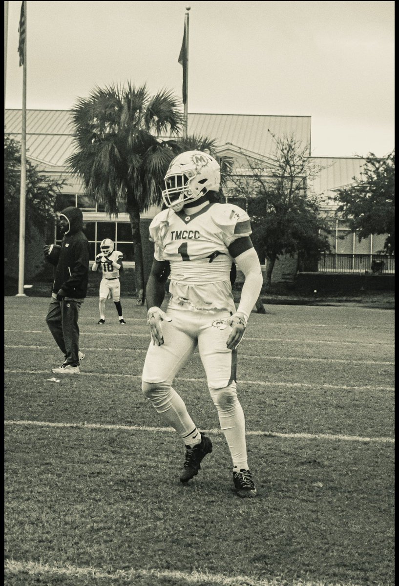 Jordan Moultrie(uno) tweet media