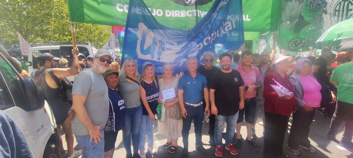Desde Plaza de Mayo - Unidad Popular presente en la Convocatoria contra la Reforma Laboral

Claudio Lozano, presidente del partido sostuvo “Aquí estamos en esta convocatoria de las tres centrales para repudiar el intento de destruir los derechos del conjunto de los trabajadores,