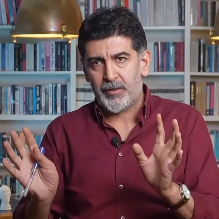 bosunatiklama's tweet photo. Gazeteci Levent Gültekin gözaltına alındı. https://t.co/74VICf5Ss3