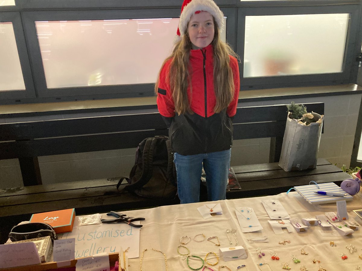KinsaleComSch's tweet photo. 🎄Our TY Mini Company Christmas Market was a fantastic celebration of student innovation and Christmas spirit. A wonderful mix of festive flavours, creative gifts and great enterprise. A great success all round ✨ https://t.co/cwQLnFWBlp