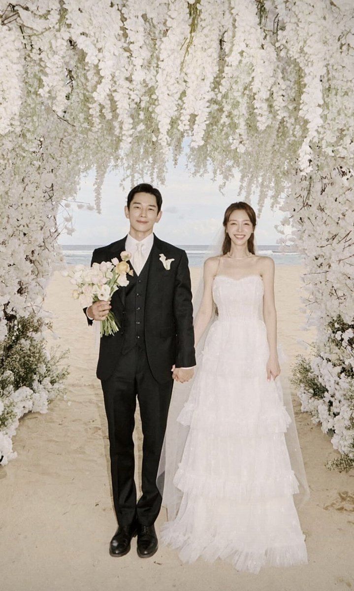 jongy064's tweet image. 걸스데이 방민아 결혼사진 공개