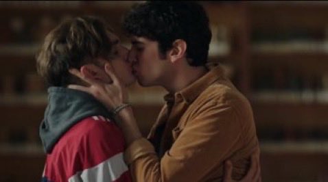 cercomood's tweet image. belli i tempi dove il finale di stagione mi ha lasciato affogare nelle mie lacrime per intere settimane #unprofessore3