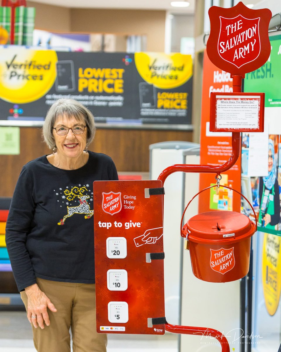 Newtrailss's tweet image. Hats off to the @salvationarmy   I try and  get a few images of these selfless volunteers each Christmas…
@CTVAtlantic @battisctv @MurphTWN  #payitforward