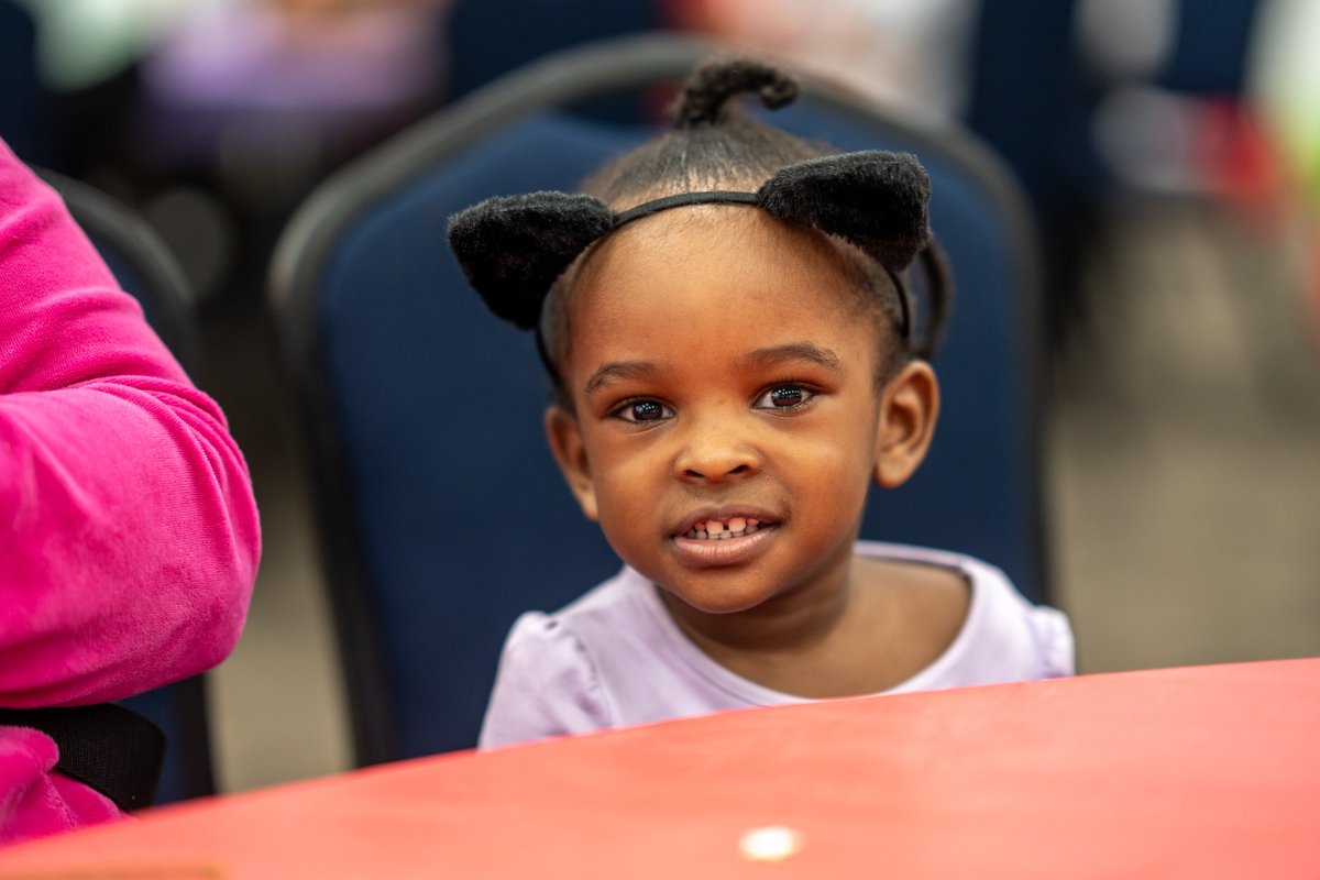 SpringISD's tweet image. 📚🐛 Spring ISD Smart Start families enjoyed a fun and engaging Literacy Event at FACE.

Children explored hands-on activities designed to support early literacy, pre-writing, motor, math and social skills, inspired by The Hungry Caterpillar Peekaboo Christmas by Eric Carle.…