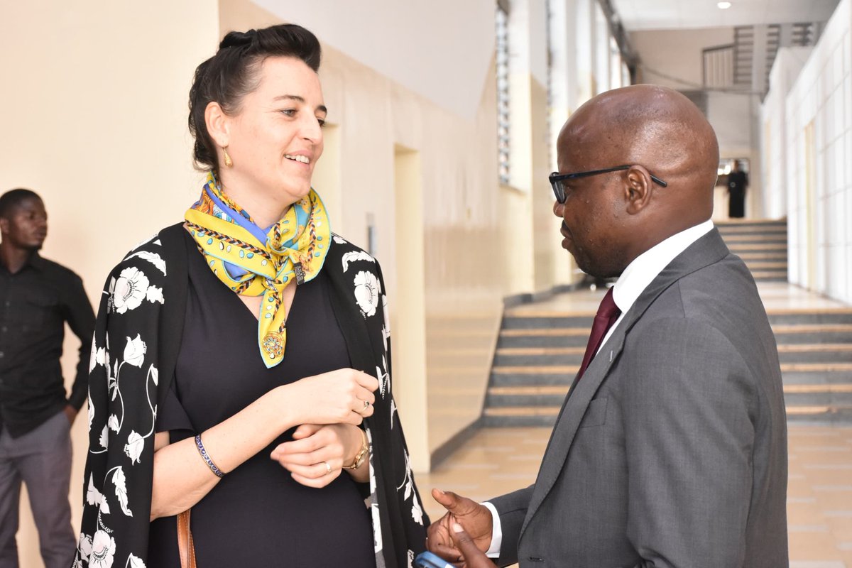 🔴 26 caucus des députés nationaux lancent un marathon diplomatique à Kinshasa : ambassadeurs FR, UE &amp; DE présents. Focus sur la crise à l’Est (Uvira, M23) &amp; l’Ituri. Le président Pitchout Mbodina IRIBI demande un pont aérien UE.
<a href="/AssembleeNatRDC/">Assemblée nationale 🇨🇩</a> 
<a href="/USEmbKinshasa/">U.S. Embassy Kinshasa</a>