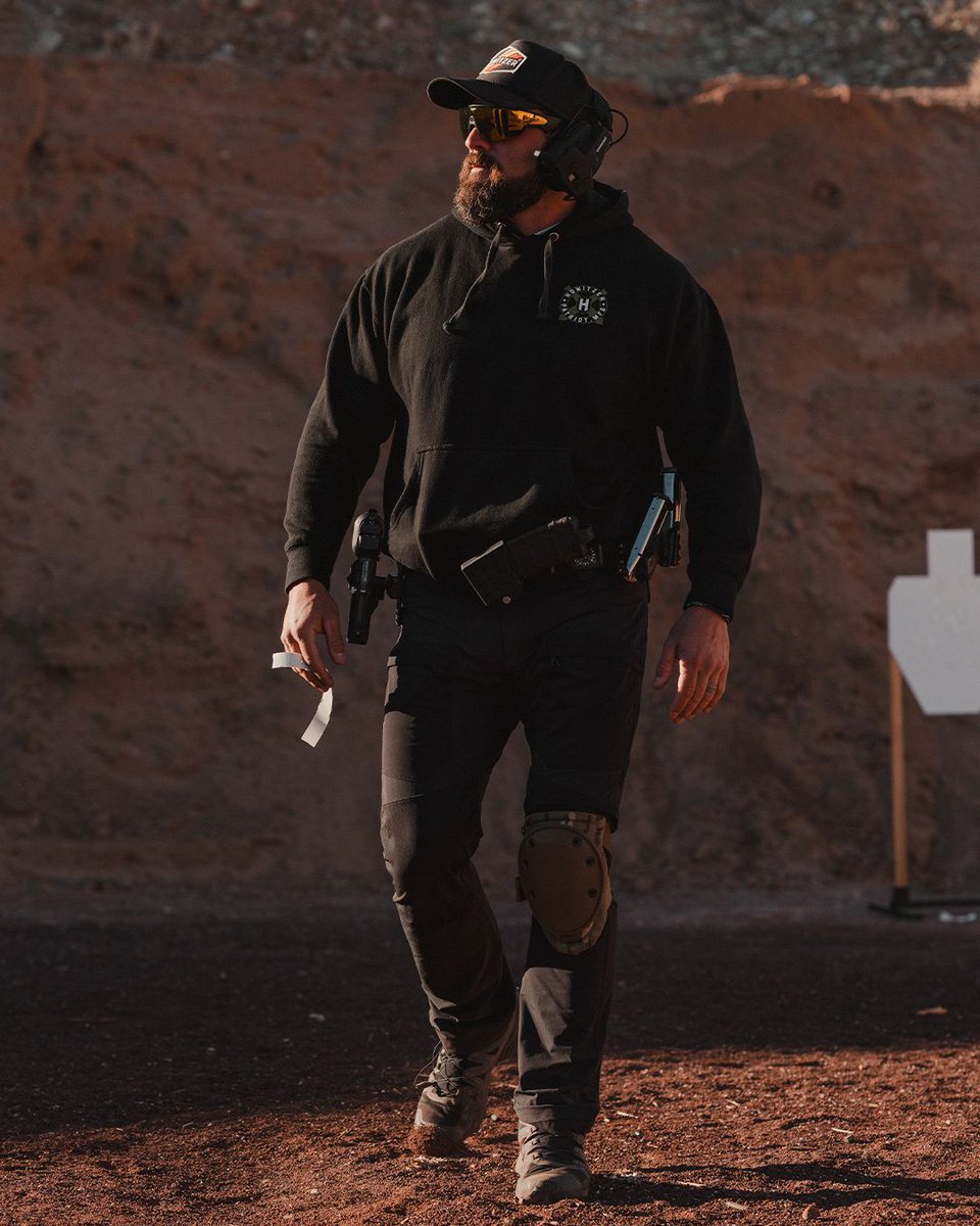 howitzermfg's tweet image. Gear up with @shooting_training_competing 👊 Howitzer Stripe Hat // Cannon Logo Hoodie // Scout Pants // Howitzer Battle Belt

#ShootFast #DontSuck #HowitzerClothing