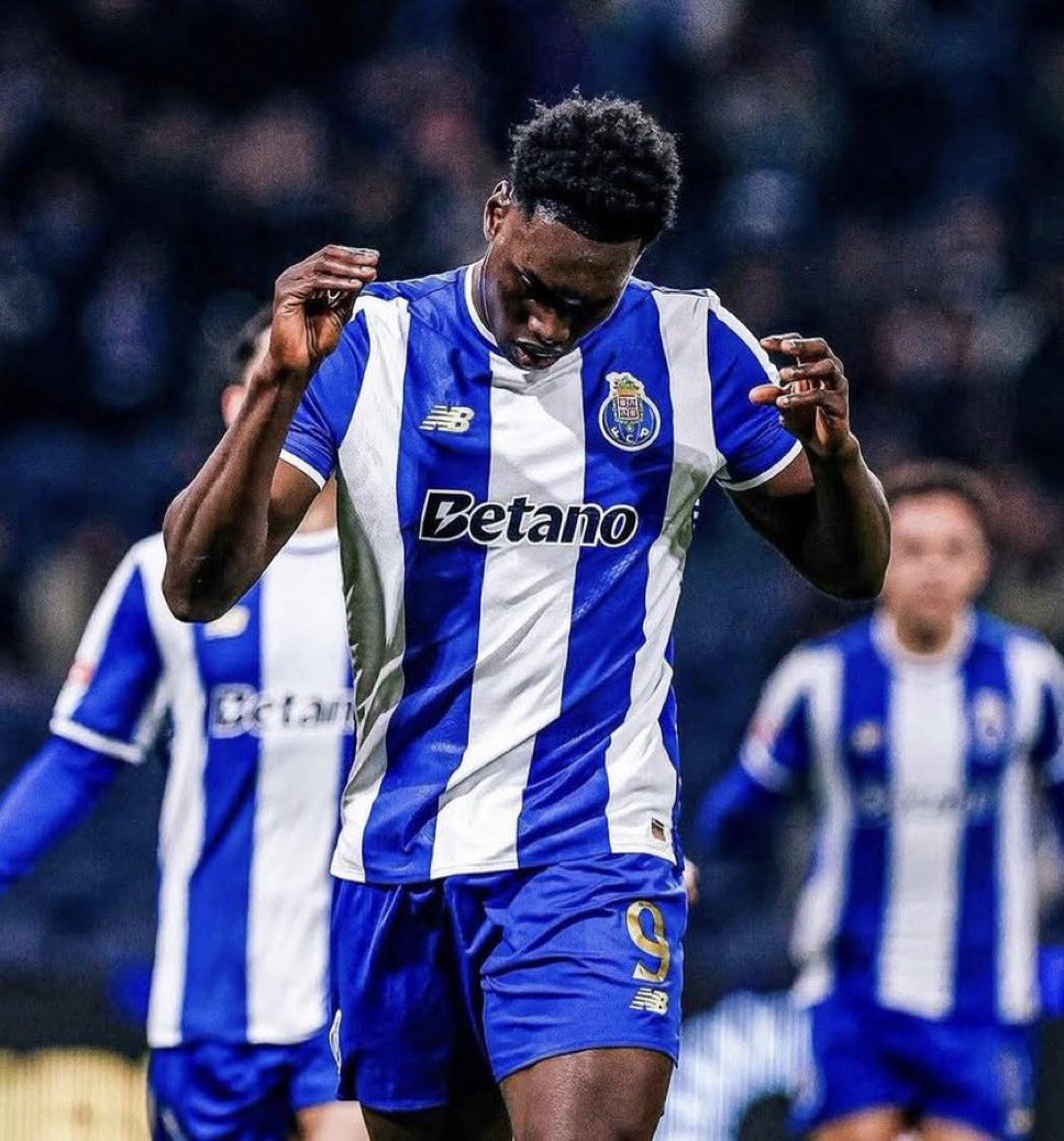 🌟🇪🇸 Samu é o melhor marcador espanhol desta temporada. (até agora)

Já tem 18 golos pelo FC Porto esta temporada.