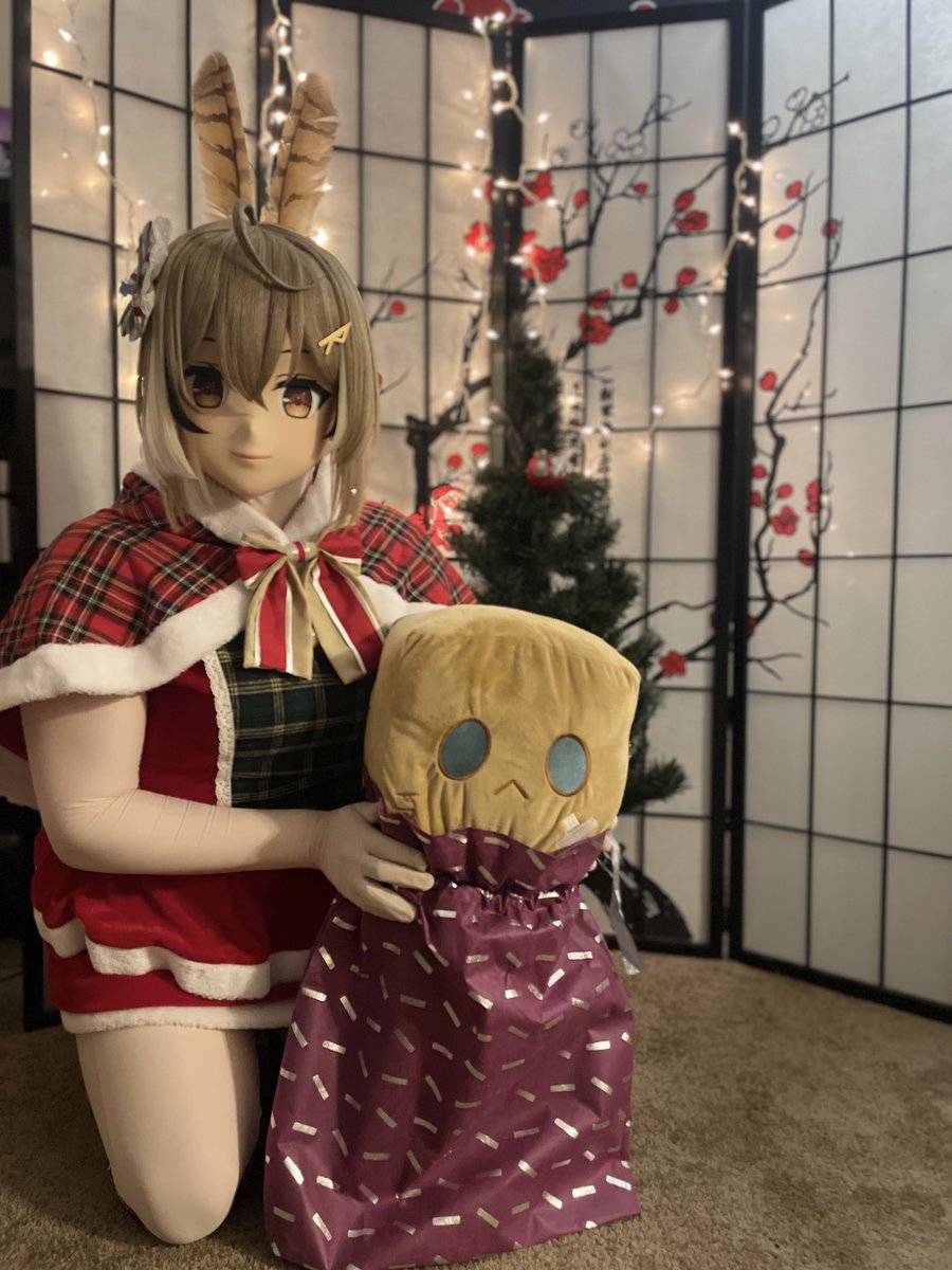 Want to wish everyone a Safe and Wonderful Happy Holidays. I sadly been too busy to make new content, but sharing some super Throw Backs with old holiday Content from past kigs. I hope you all are well <3
Masks: <a href="/goukaou/">Goukaou kigurumi studio</a> 
Majority of the photos: <a href="/Grape_Sempai/">🍇Yuna "Grapes" Rikuga🍇</a> 
#kigurumi