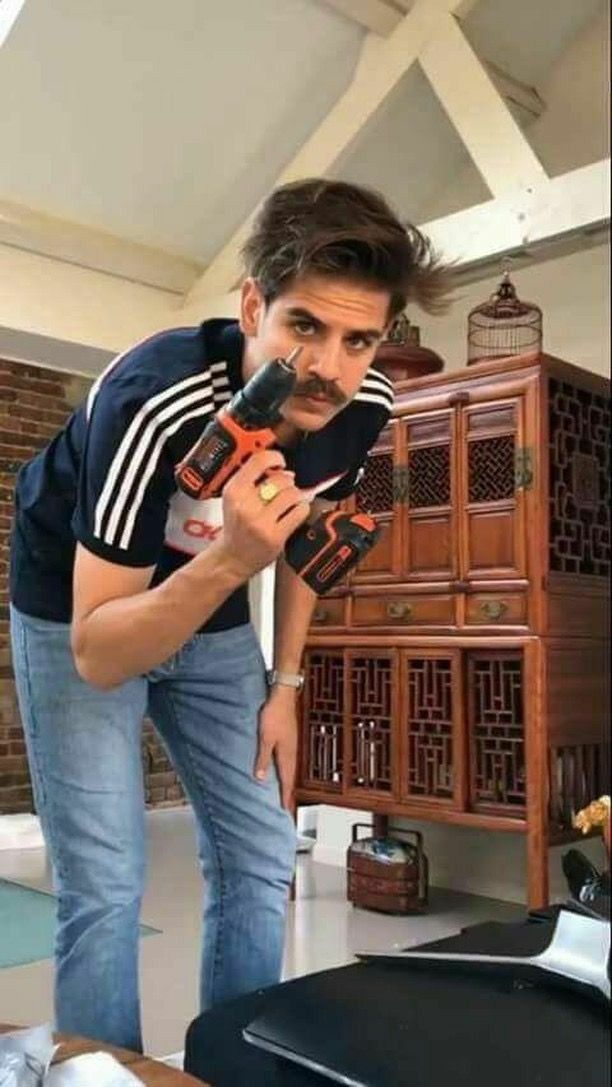 Taco Hemingway nowy album, tęskniłam za wąsaczem