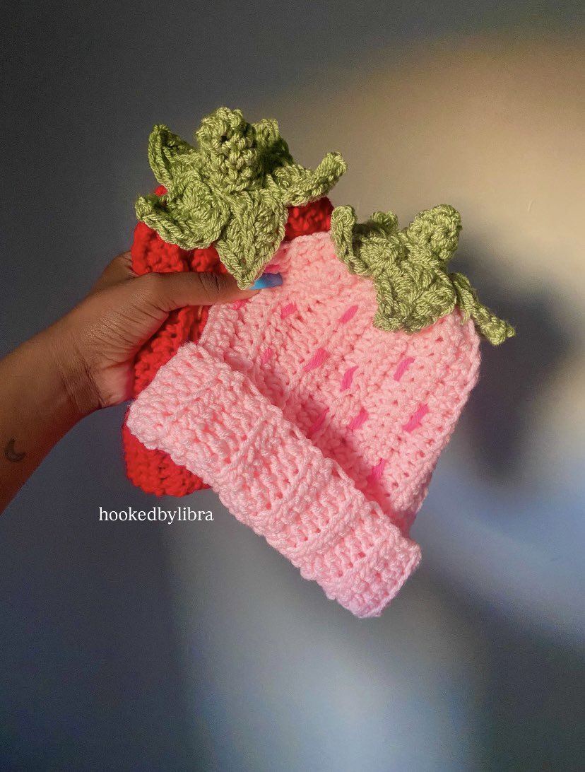 strawberry crochet beanies! ❤️🩷