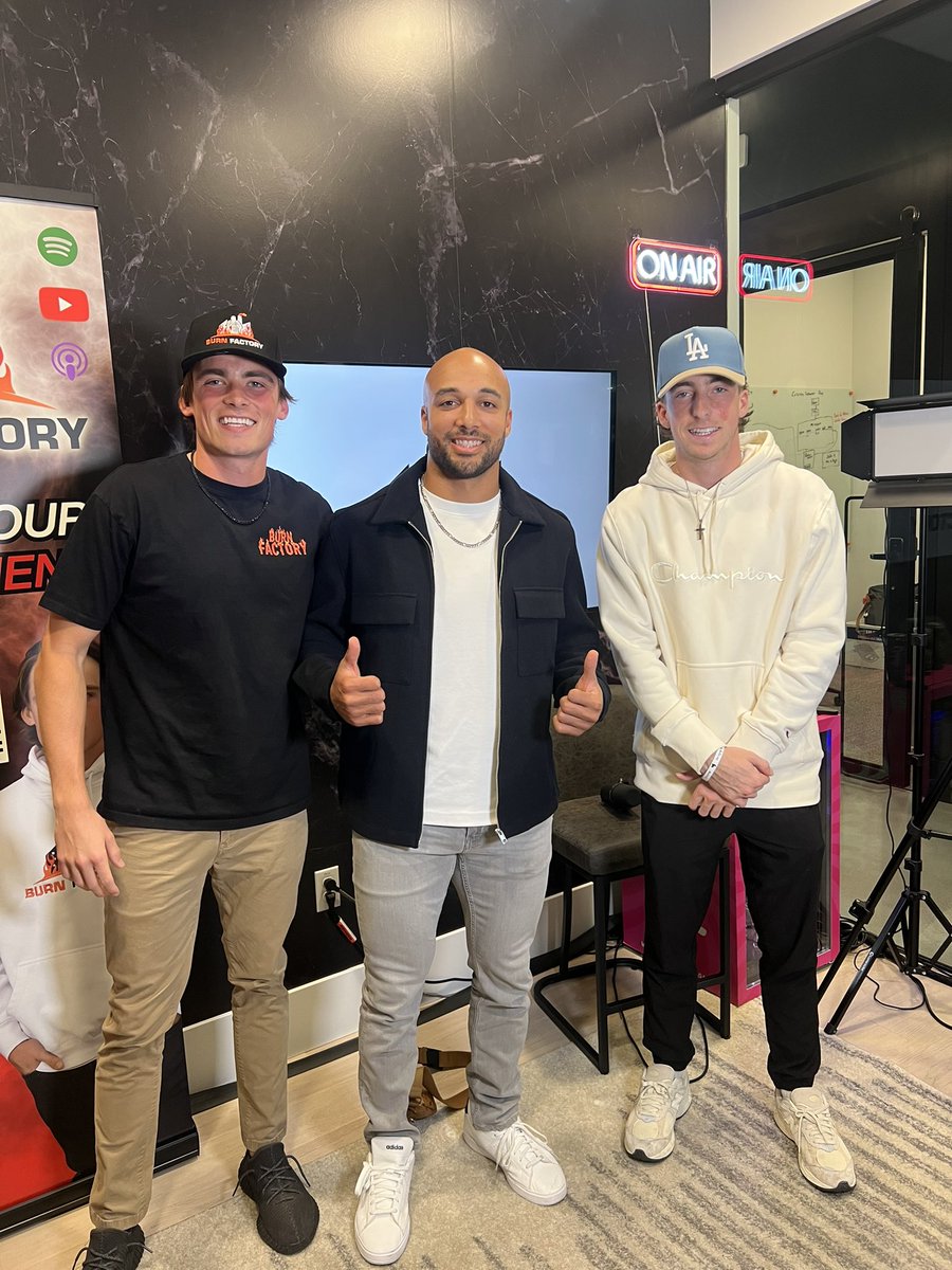 BurnFactory's tweet image. 🏈Sick interview coming this week 🔥 @AustinEkeler
