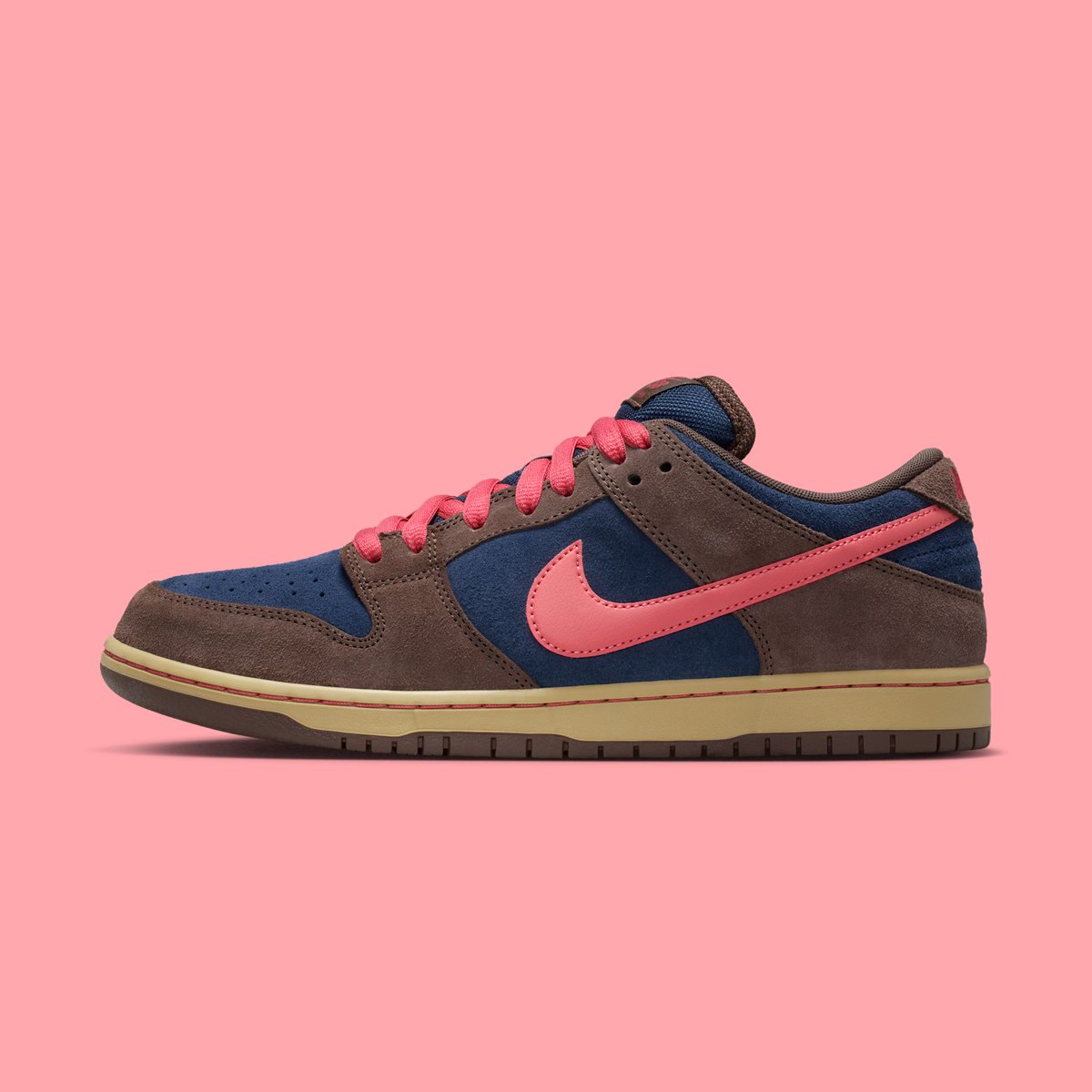 JustFreshKicks's tweet image. OFFICIAL IMAGES: Nike SB Dunk Low Pro “Baroque Brown/Adobe" 🛹

🗓️ Spring 2026 
💰 $120