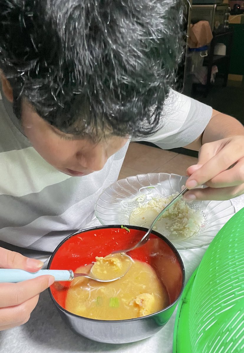 kompilasi masakin abang: lapis legit abang ulang tahun dan soto padang (soalnya abang suka) 👻😬🍲 nom nom