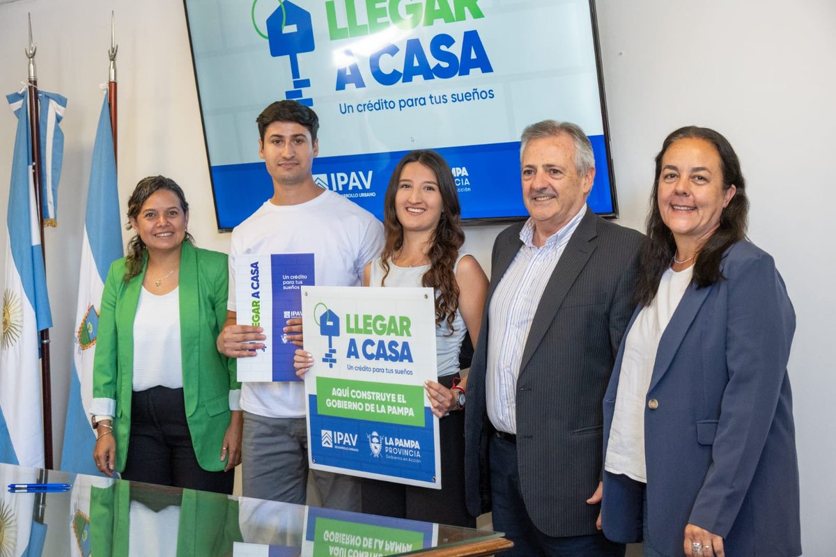 CRÉDITOS “LLEGAR A CASA”
Para construcción de viviendas en terrenos propios

Comenzamos con la entrega en Santa Rosa, Telén y General Pico. Esta es una política habitacional que garantiza derechos: situaciones que antes eran un impedimento para acceder a una vivienda del