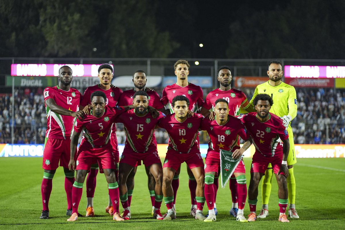Morgen zal het nieuws zijn, maar vandaag bevestigen we het al. Suriname zal de FIFA Play-In spelen. Hopelijk kunnen ze winnen — het is een geweldig team! 🇸🇷⚽🔥

¡Surinam si jugará el Play-In! Mañana otros lo darán de última hora! 🤣

<a href="/SurinamCol/">Surinam_Col 🇸🇷🇨🇴</a> <a href="/OfficialSVB1920/">Surinamese Football Federation</a>