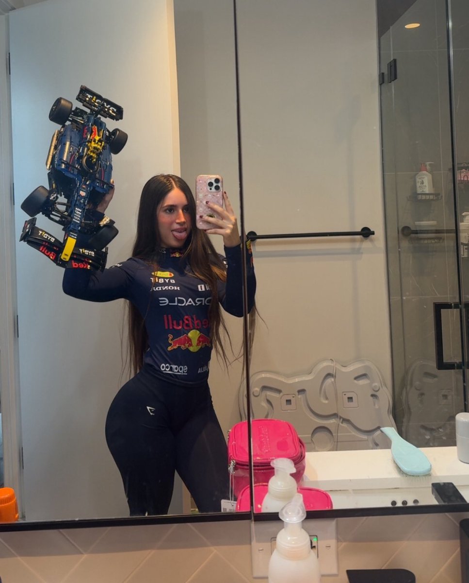 emarb444's tweet photo. Lego and chill ? https://t.co/n07wDuZ6TP