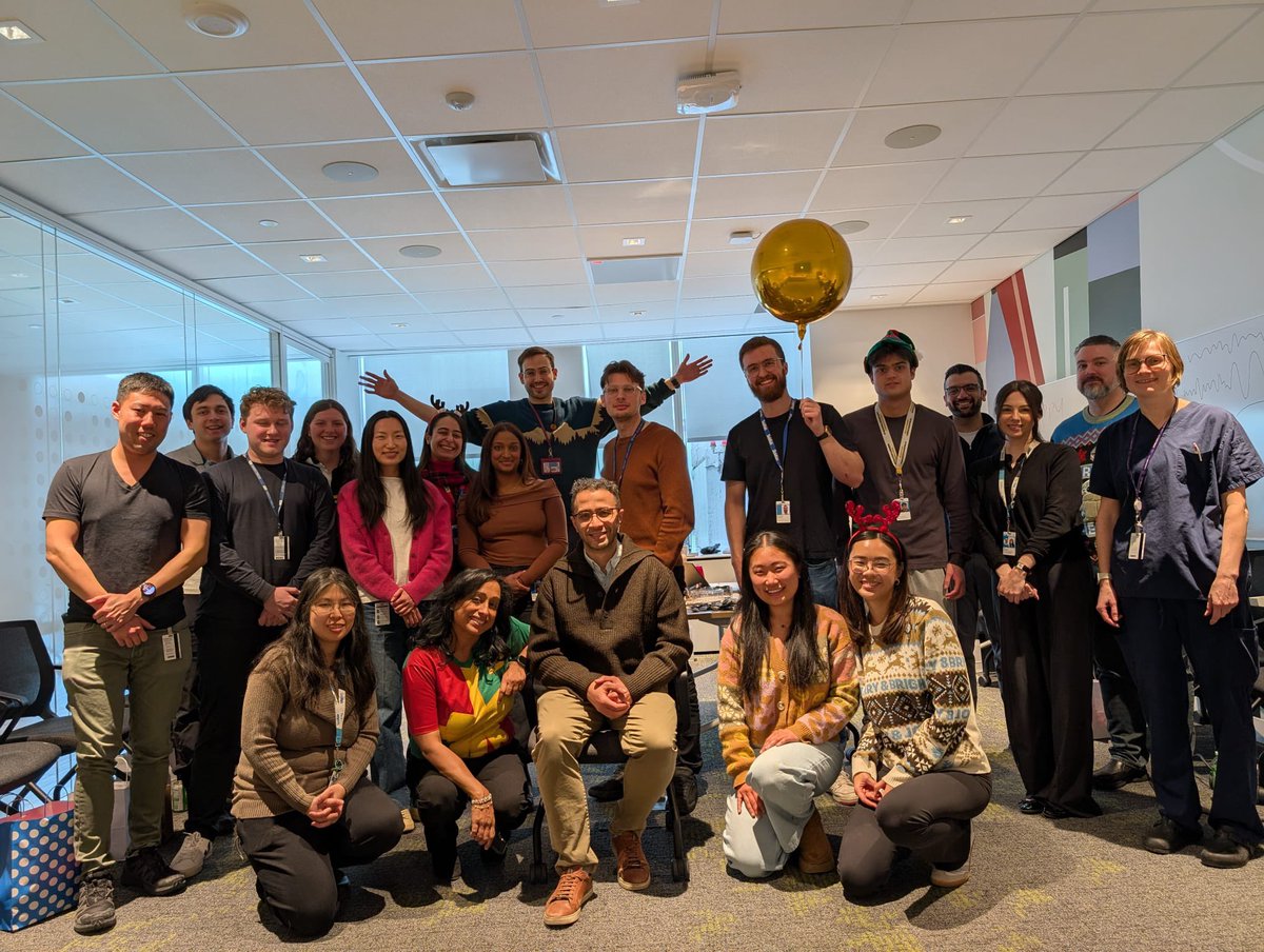 GMI_Canada's tweet photo. The best time of the year with the best research lab. Inspired and grateful yo work with this bunch. @SickKidsNews https://t.co/Azp1U5Ii9H