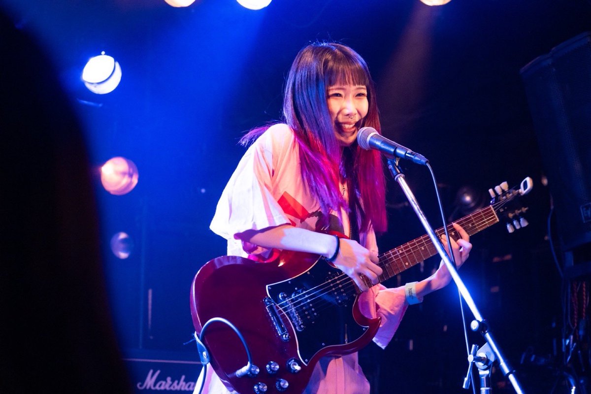 おはみお🐰
朝のᒪOᘜIᑎの時間だお( 　'-' )ノ)`-' )ぺし

この前のライブ写真届いた📷💭 ̖́-
ミオちゃんTシャツでライブできて大満足🎀💕
持ってない人は早くお揃いしようね…I˙꒳​˙)

˚*.꒰ suzuri.jp/DATTO꒱.*˚

きょうもなんとか💪🏻❤️‍🔥

#おはミオ #おはツイ