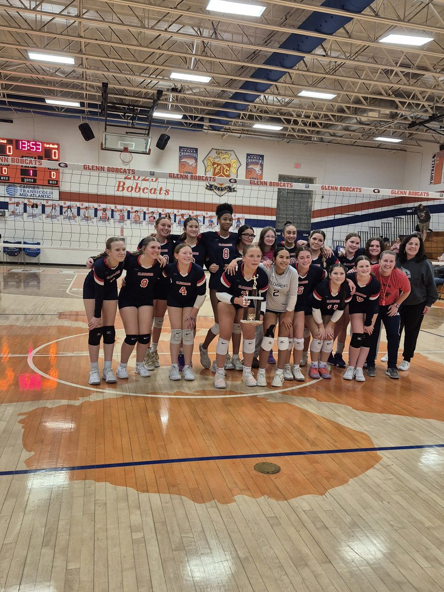 WendyCheek1's tweet photo. Let's GOOOOOOOO. Congrats to the CMS Girl's Volleyball team. District Champs @CMSCardsWSFCS https://t.co/eYtiI7Xrpe