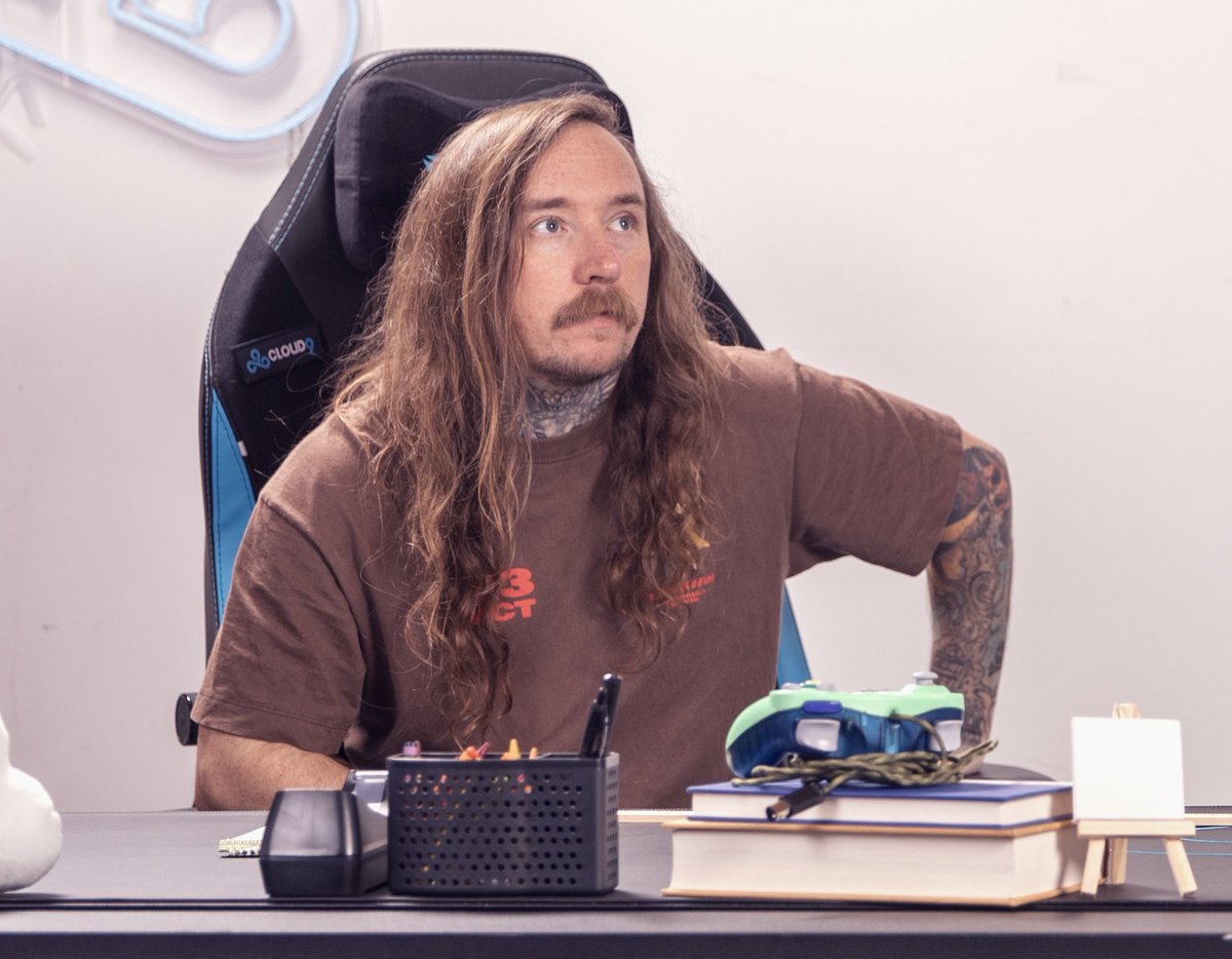 cassidys's tweet image. Life update: It’s been an amazing 10 years but I’ve been laid off. Time for new adventures and I’m looking for employment.

If any mutuals know of any openings for 2026 let me know / my DM’s are open and it’s super appreciated!