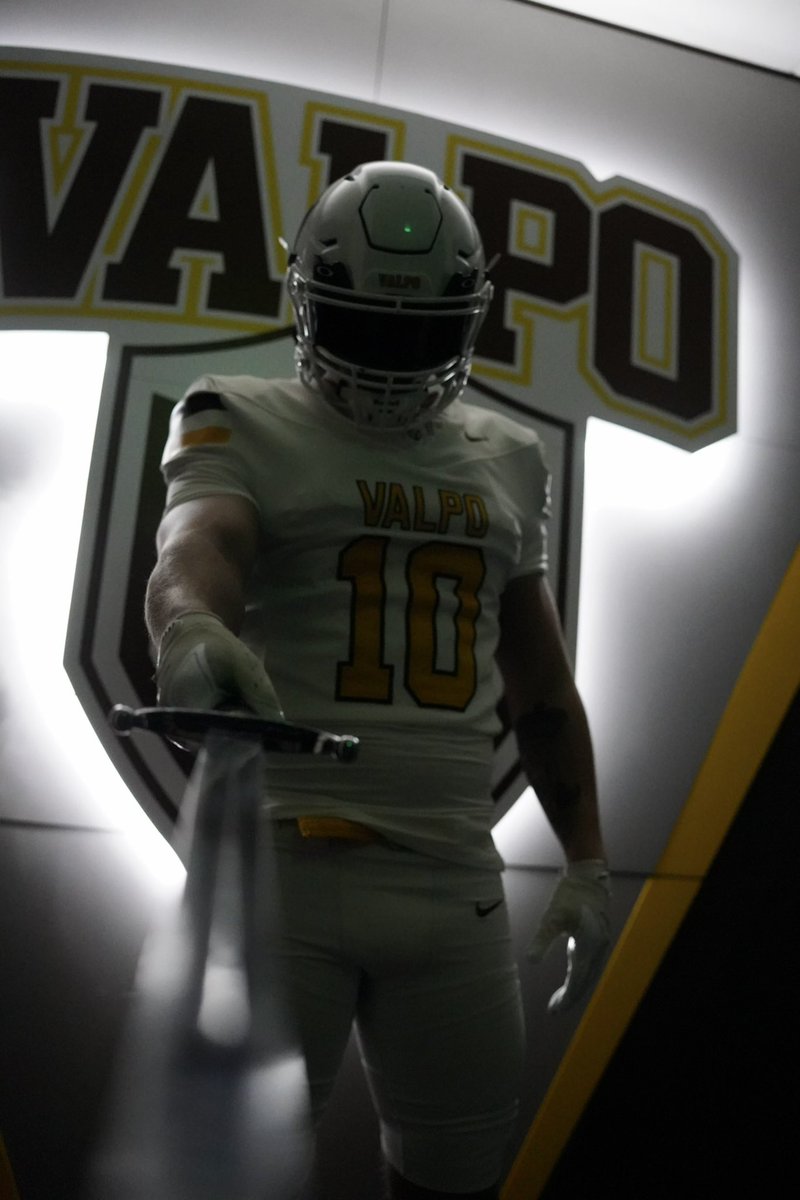 After a great visit at Valparaiso, blessed to receive my second D1 offer 
#agtg