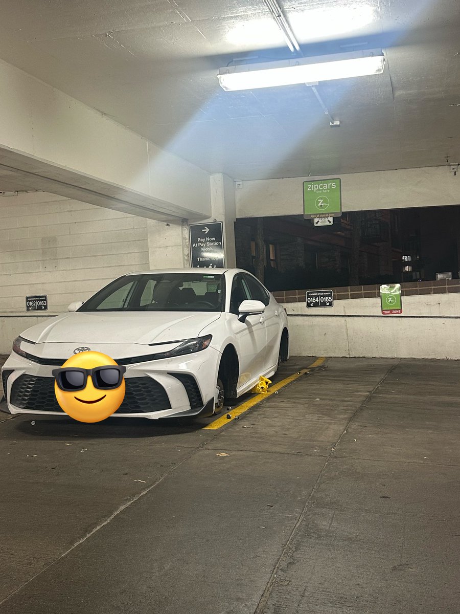 Chanel C tweet media