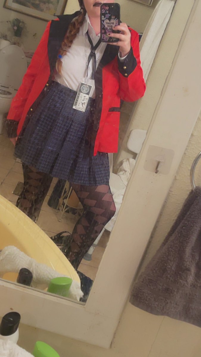 AngelRae18902's tweet photo. A pic from my full cosplay, wanna see more go check out my OF- @AngelRae8902 https://t.co/eJCQk4kbzD