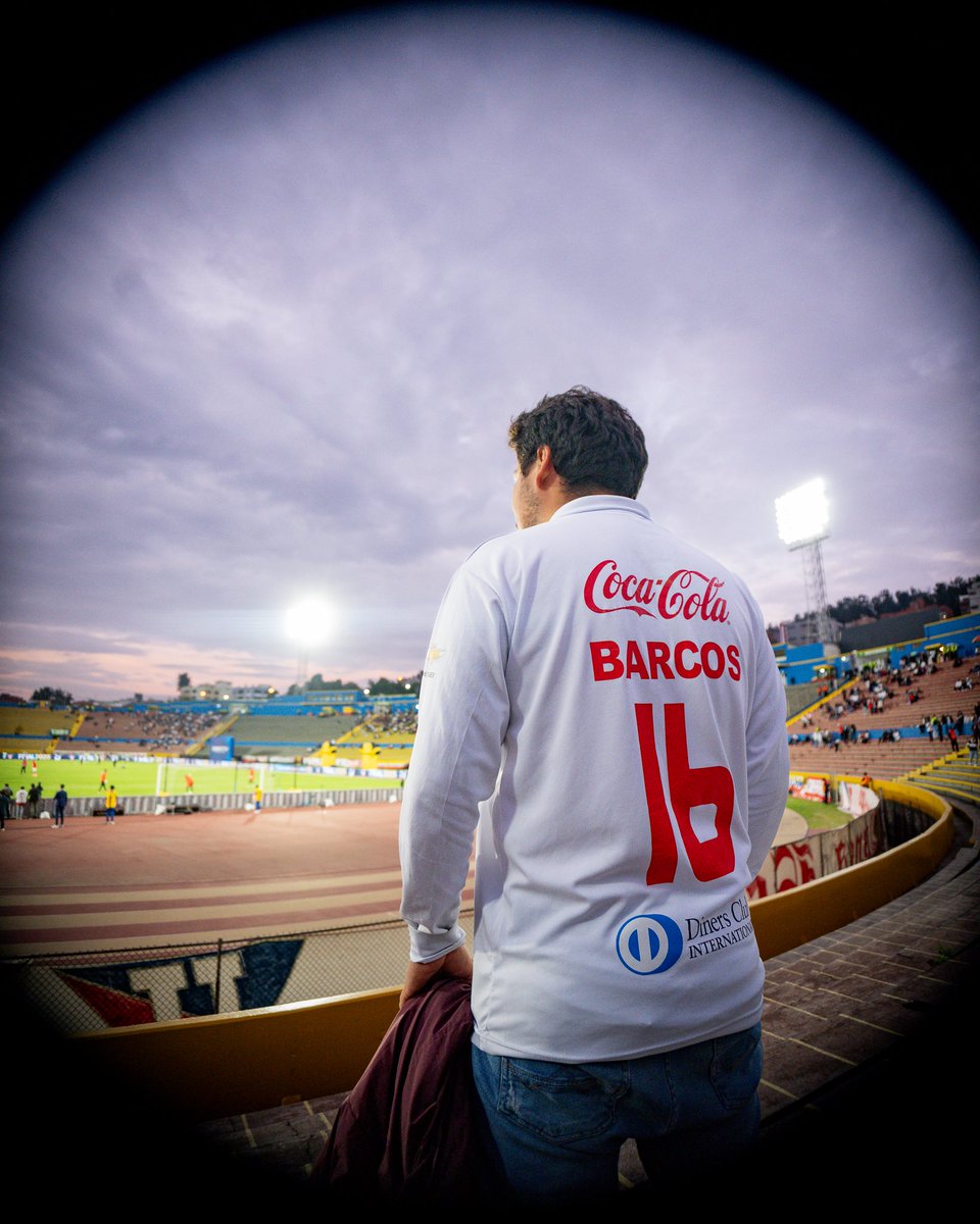 LDU_Oficial's tweet photo. Gracias por venir a acompañarnos esta noche, liguistas de 🤍 

¡Qué hoy sea un gran día! 🫰

🆚 #LIGAUCatolica 
🏆 #CopaEcuadorEcuabetDirecTV https://t.co/SQ6PKTOVv6