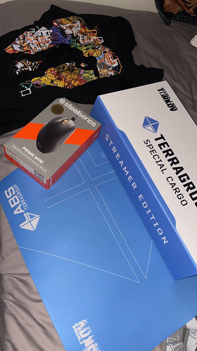 UndeadEssenceTV's tweet image. W Early Christmas gift from @bstategames! 
Thanks for the gift guys!! 😎