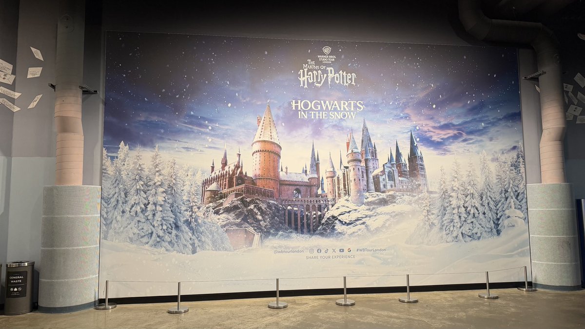 WhatRThose25's tweet photo. @Syndicate @YouTube Tom I was there today. It was awesome. https://t.co/oN37VLnGkJ