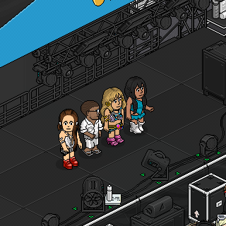 BellaBelmont tweet media