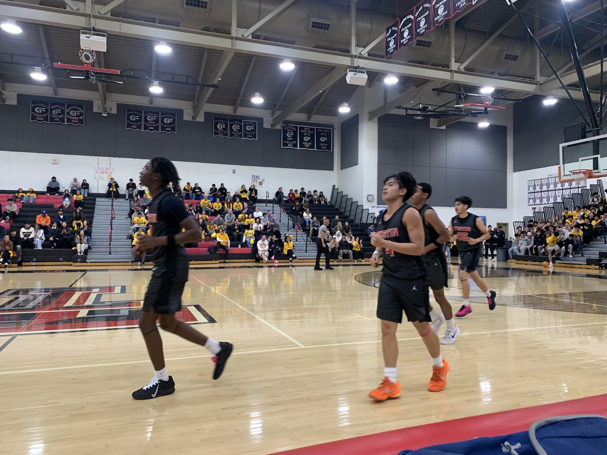 OC Sports Zone tweet media