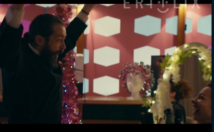 norovits's tweet image. Κάτι που δεν θα αγόραζες ποτέ για σένα,αλλά ξέρεις ότι ταιριάζει τέλεια στον άνθρωπο σου,γιατί το κρανος είναι πιο χαρουμενο πεθαίνεις και το πηρε στην Ελενη 🥹
Κατι που ήξερες ότι το θέλει,αλλά δεν το έπαιρνε για την Στράτο 🥹
Η χαρά του παπά σαν μικρό παιδί🥹
#topaidi