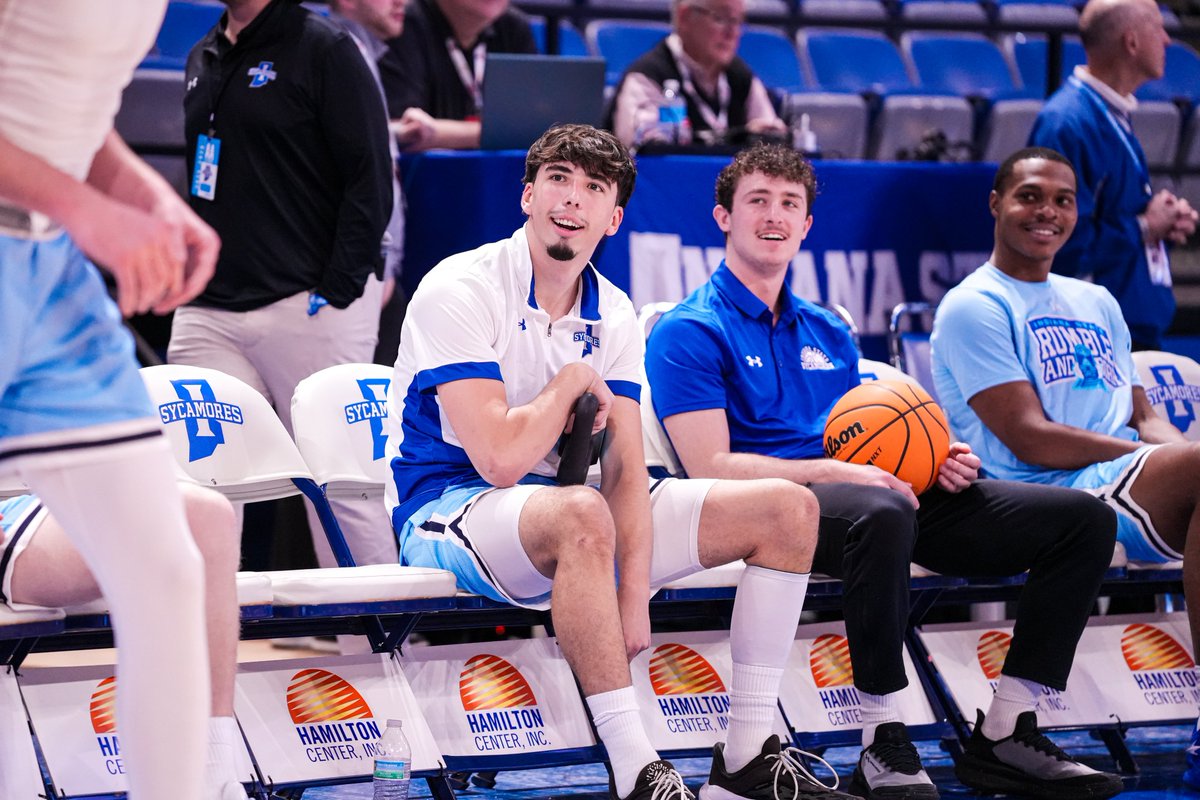 IndStBasketball's tweet image. Pregame 📸 up - we've got tipoff coming up in #MVC play

#MarchOn