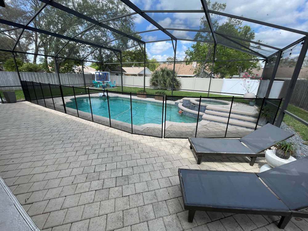BabyBarrier's tweet image. Prepare your swimming pool for safety during the holidays, for family gatherings and to ensure a safe winter season. #FloridaPoolFence #BabyPoolFence 
babybarriercfl.com/project/licens…