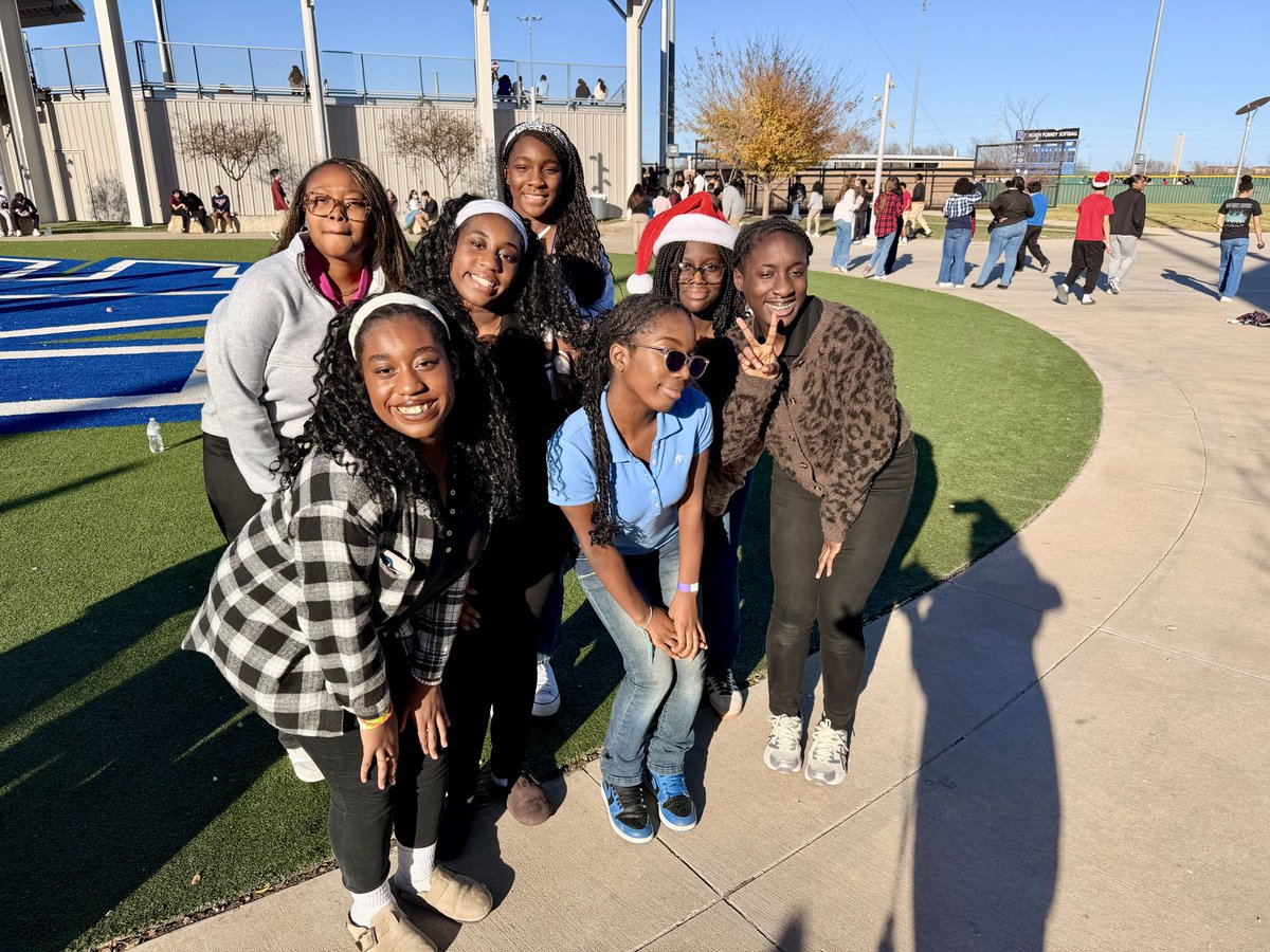 Falcon Flight: Freshman Mentorship Program tweet media