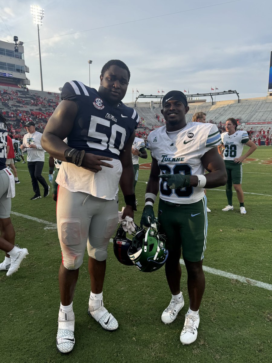 WampusCatFB's tweet image. These 2 are matching up.. AGAIN. 

This time in the CFP!! 

The Conway Wampus Cats are on the map and we couldn’t imagine 2 better ambassadors! Hoping both teams can win this one. 

Jayden Williams - Ole Miss RT
Bryce Bohanon - Tulane WR

🚾X🦈          🚾X🌊

#FinishEmpty 🚾🏈