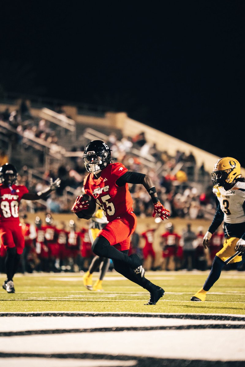 TreMcclellan's tweet image. ‼️TRANSFER PORTAL WR‼️

Red-shirt Fr. w/ 3 years of eligibility 

500 Squat 

285 Bench 

4.49-40 yd dash

19 rec. 618 all purp. yds 5tds