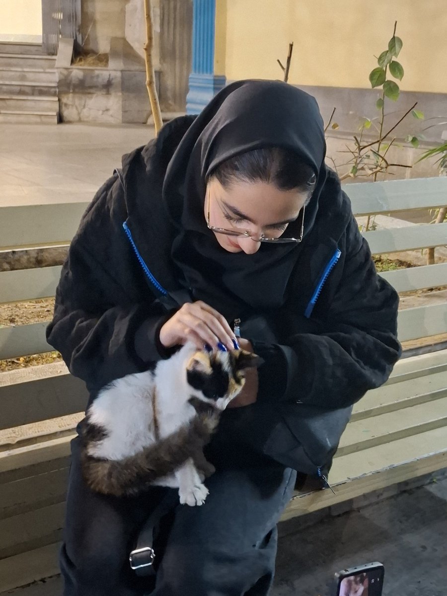 ✨️آریا tweet media