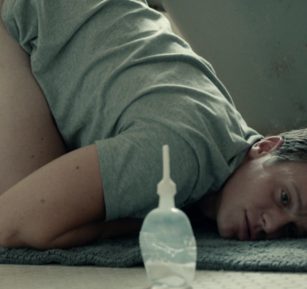 awards_watch's tweet image. Jonathan Groff: "fuck my drag, right?"