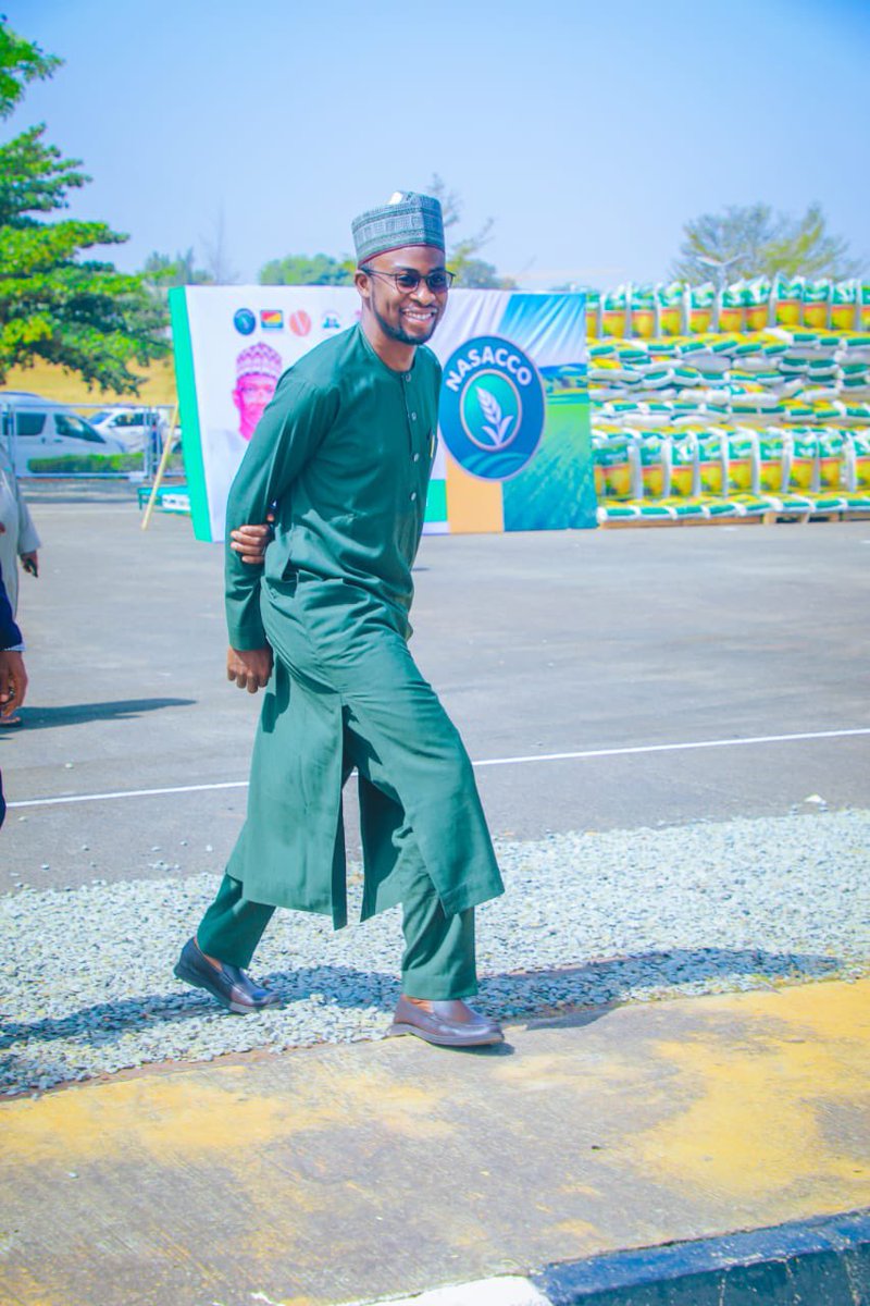 Rt. Hon Muhammad Oyanki. tweet media