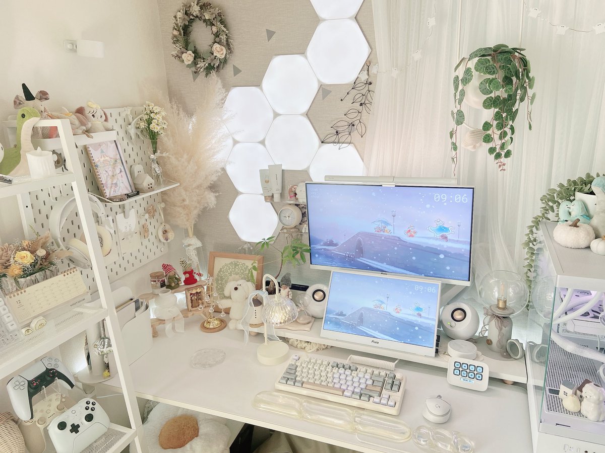 onakasuita_na1's tweet image. 自然光たっぷりな朝の
#desksetup