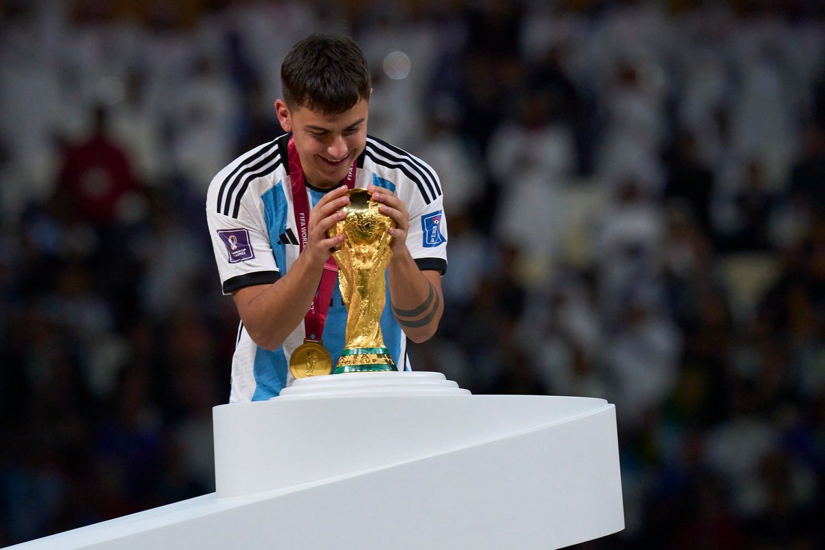 gerchobeder's tweet photo. BOMBINI 💣🚨‼️
BOMBINI 💣🚨‼️
BOMBINI 💣🚨‼️

Paulo Dybala será jugador de Boca Juniors. Te lo confirma el único medio con 105% de efectividad en primicias. Te lo confirma Gercho Sports. #DaloPorGercho ✅ https://t.co/SusRTOnZ0B