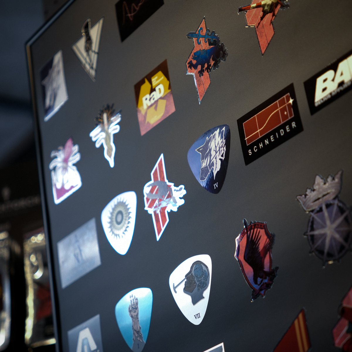 torchtorch_jp's tweet image. 【新商品】
『ARMORED CORE VI FIRES OF RUBICON』より「メタルステッカーパック」が、各店舗とECサイトにて販売開始です。
メタル材の上に特殊加工「リオトーン」を施して摺り硝子のような質感を加えた、個性きわだつ全12セット。技術とこだわりを一枚一枚に詰め込みました。
torchtorch.jp/product/armore…