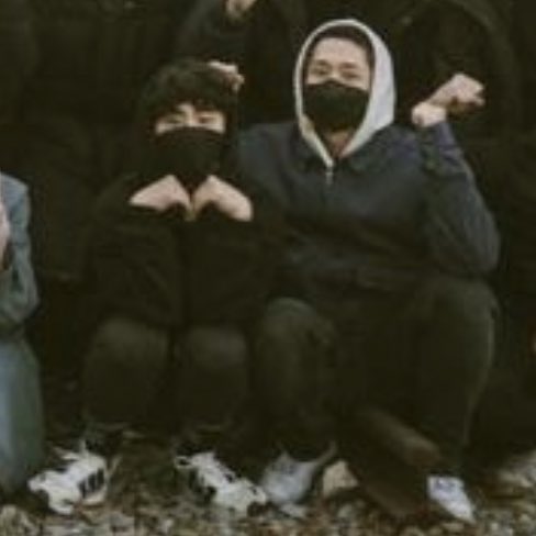 dflaqx's tweet photo. 핸교짤 볼때마다 형이랑 절대붙어잇겟다는 어떤연하남의 기개가 너무 잘느껴져서 무서울지경 https://t.co/aPH47NsQEc
