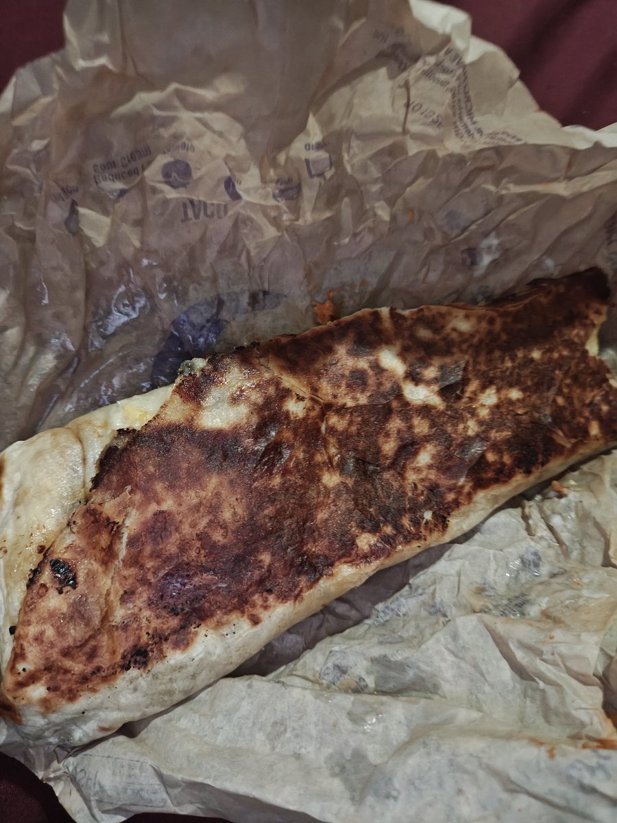 timleviathan666's tweet photo. And they burnt my poblano steak burrito thing https://t.co/CPtd8NjLGd