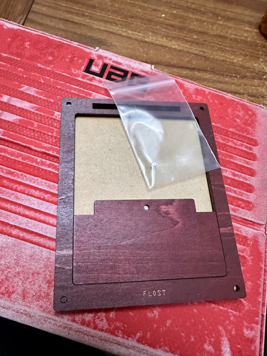 Ran_tei's tweet photo. #flost さん製ダイスストッカー到着！あれ？前買わなかったっけ？と思われるかもしれませんが、一部磁石が入ってない箇所があったので、送って頂けますかと連絡したら、なんと磁石に加えて完品の製品も送って頂くという神対応。いっこ分の値段で2個手に入って申し訳ないので、またなんか買います！ https://t.co/MCs6Eh8CdL