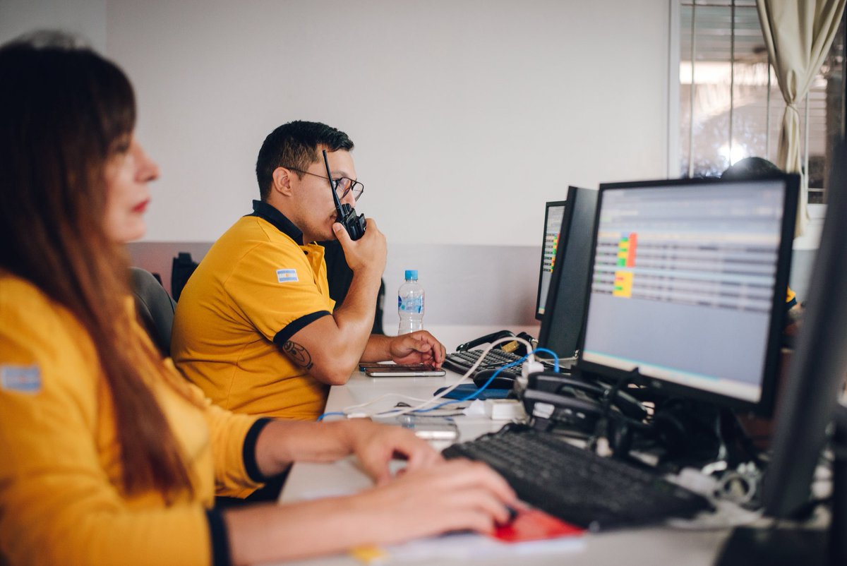 PasseriniOk's tweet image. 🚑 El 107 cumple 25 años estando donde más se lo necesita: en el momento justo, cuando una vida depende de una respuesta rápida y humana.

Detrás de cada llamado hay profesionales comprometidos, vocación, coraje y una enorme calidad humana. Por eso el 107 es mucho más que un…