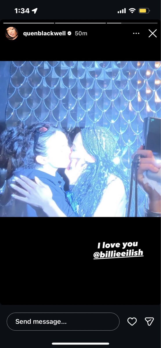 PYRAMllDS's tweet image. billie and quen HELLO???????