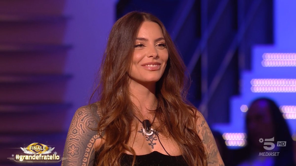 davidemste's tweet photo. IL PRIMO COMODINO A VINCERE IL #GrandeFratello https://t.co/rTq4I5bRX9